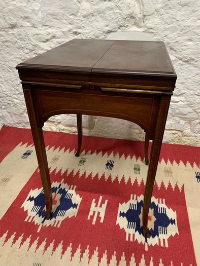 Antique Georgian Mahogany Writing Table or Ladies Desk.