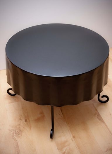 beautiful side table - PRICE REDUCED 15euro !!!