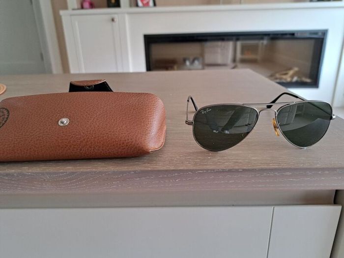 Ray Bans 3044 aviator style small