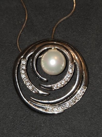 925 Sterling Silver and Pearl Necklace