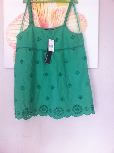New top with tags