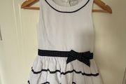 Girls dress  9 years