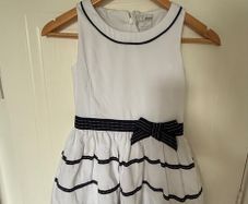 Girls dress  9 years