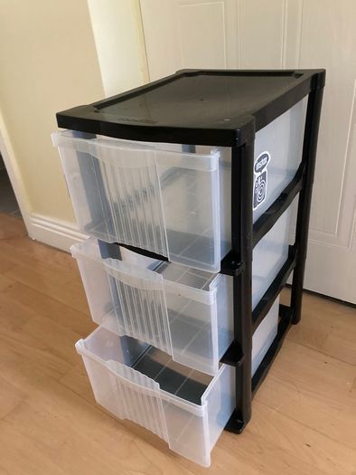Storage unit