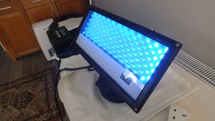 LED Wall Washer.
