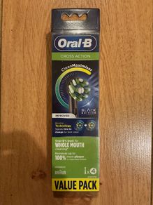 Oral B Cross Action Clean maximiser refills 4pack Black Edition