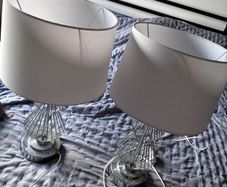 2 lamps