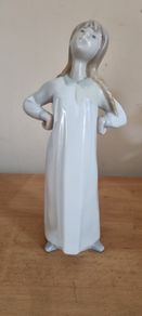 Lladro girl in nightdress