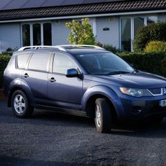 Mitsubishi Outlander Commercial 2009