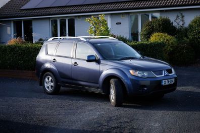 Mitsubishi Outlander Commercial 2009
