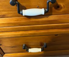 Furniture handles