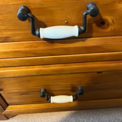 Furniture handles