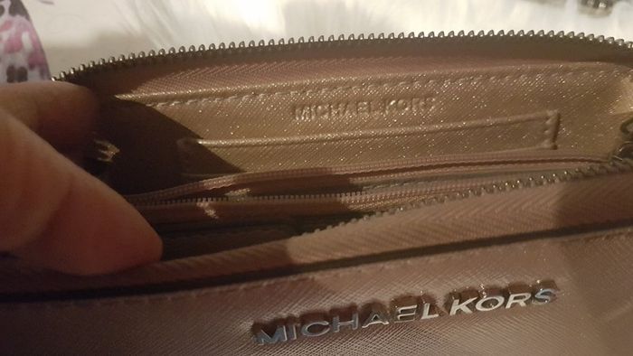 Gorgeous metallic light pink authentic Michael Kors leather cynthia satchel and jet set travel coin case both in colour "ballet"