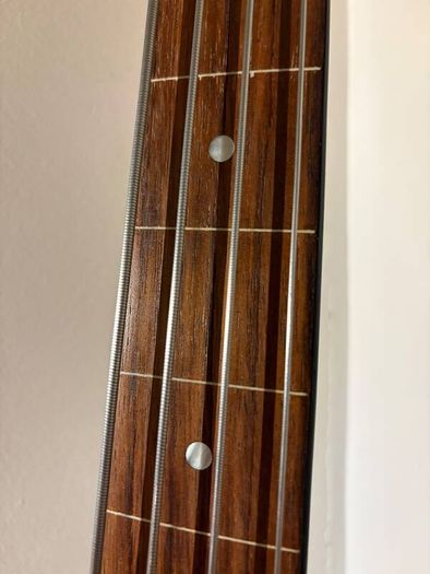 SX Fretless Jazz Bass