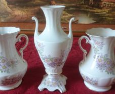 3 Piece Large Royal Tara Irish Blossoms Pattern Gold Gilt Double Handled Vases Made In Ireland