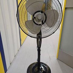 Pedestal fan