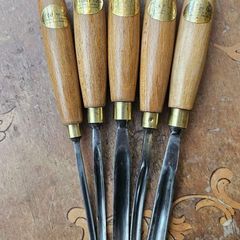5 Ashley Iles curved carving gouges