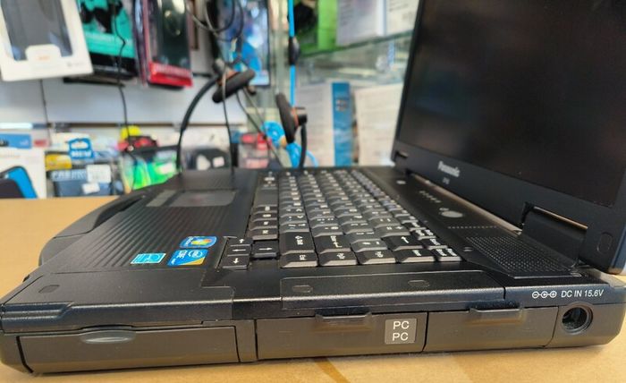 Panasonic Toughbook CF-52 15.4" Laptop - Core i5 CPU M20 @ 2.40 GHz, 4GB RAM 120GB SSD Windows 10 Pro