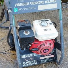 Petrol power washer