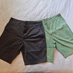 Uniqlo shorts (new - 20eur each)