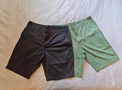 Uniqlo shorts (new - 20eur each)