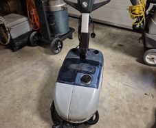 Nilfisk Scrubber dryer SC 351