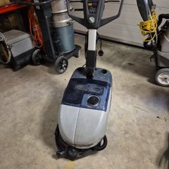 Nilfisk Scrubber dryer SC 351