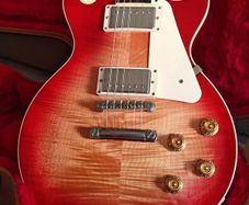 2022 Gibson Les Paul Standard 50s (Delivery available)
