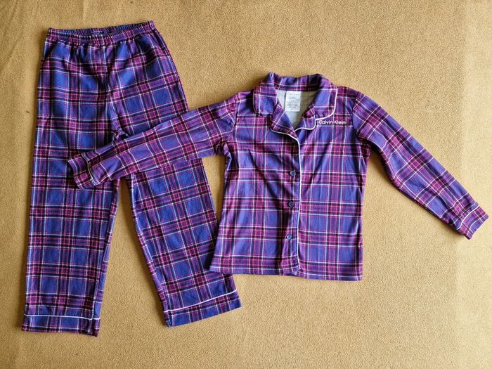 Calvin Klein pyjamas 5-6y