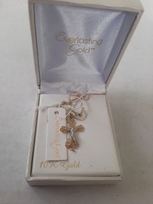 New 10k gold cross and chain beautiful detail