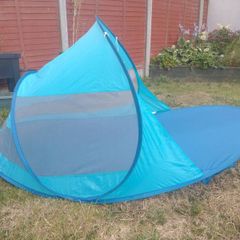 Pop Up Beach Shelter