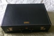 Getzen triple trumpet case