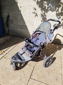 Out and About single buggy