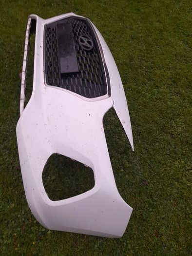 Genuine Hyundai i30 Front Bumper & Grill