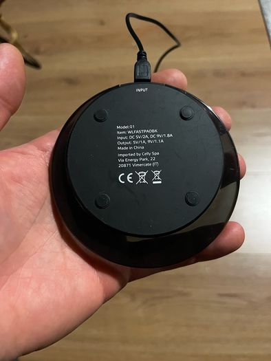 Wireless Smart Phone Charger