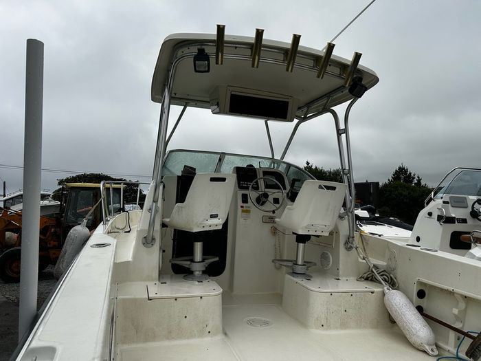25ft Motor boat