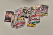 Random One Piece and Union Arena cards