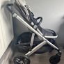 Uppababy vista v2 travel system Image 8