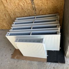 7x White Central Heating Radiators (2 Brand New In Box + 5 Used)