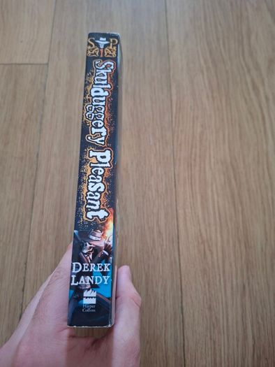 Skulduggery Pleasant Book
