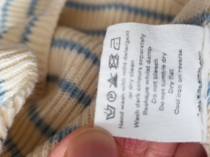 100% cotton Chinti & Parker sweater