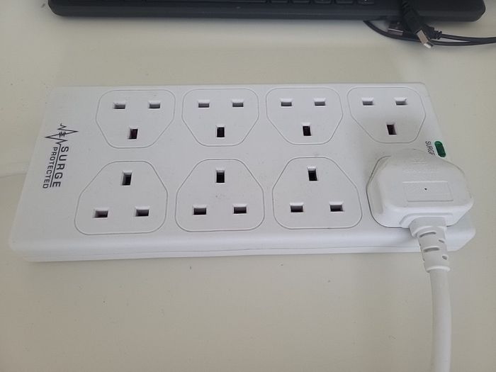 8-way power sockets