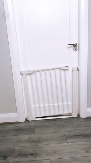 new stair gate X2