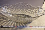 Lagrge Ovel Crystal Bowl As Center Pice.
