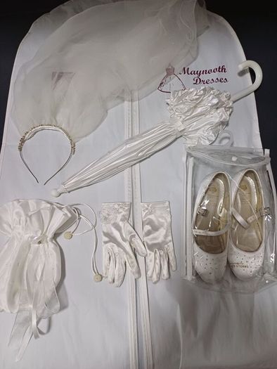 Communion dress and all accessories  size 8