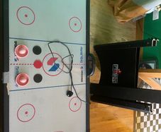 Air hockey table