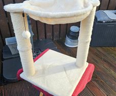 Cat Hammock with Scratching Posts