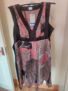 BNWT Oasis silk midi dress size UK14/16 EU42/44 Postage included