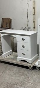Chest of drawers/dressing table/vanity unit/bedroom furniture/drawers