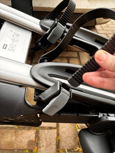 THULE VeloCompact 925 2-bicycle bike carrier